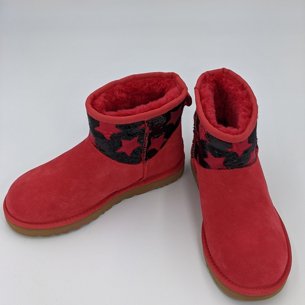 UGG Classic Mini Sequin Star Boot red and black